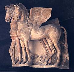 Etruscan_terracotta_horses